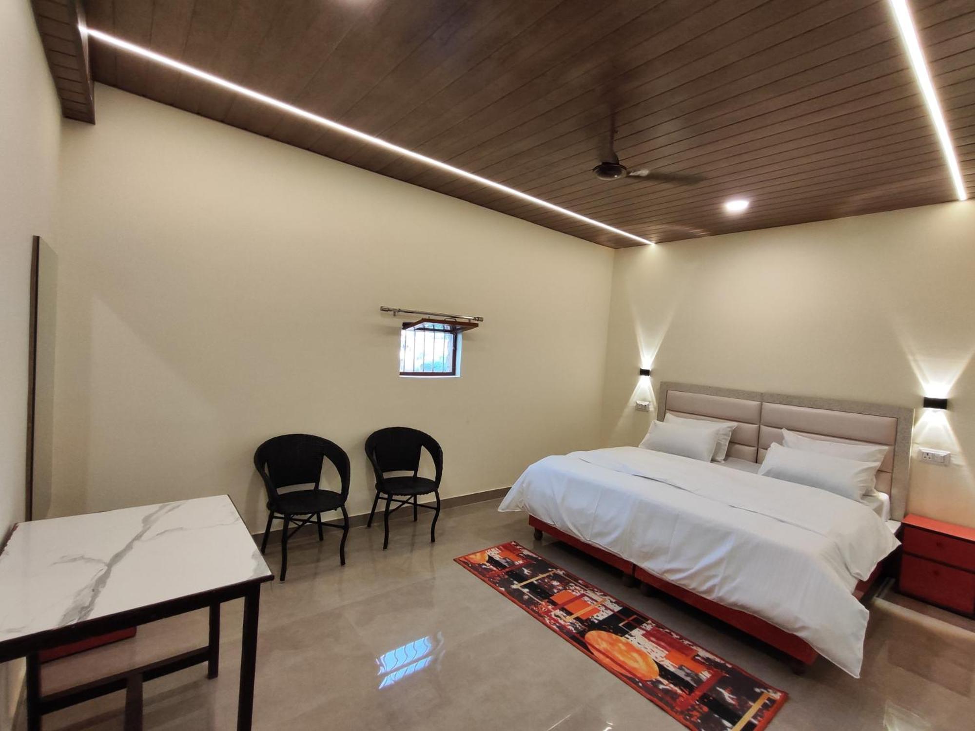 Sunrise Homestay Agra-Rooftop View Taj Mahal Agra  Exterior photo